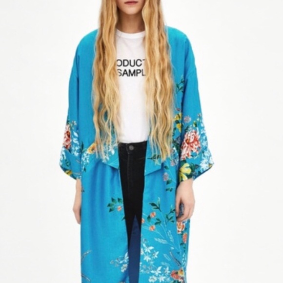 Zara Jackets & Blazers - NWOT Zara Blue Floral Kimono
